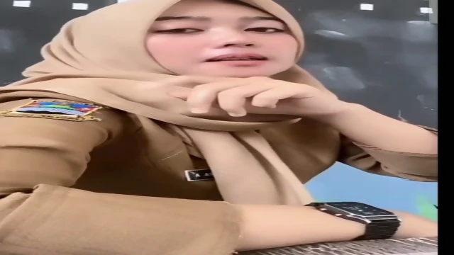 Hijab Viral baru colmek