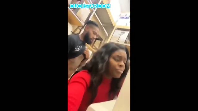 EBONY GIRL FUCKED DURING LUNCH BREAK 1