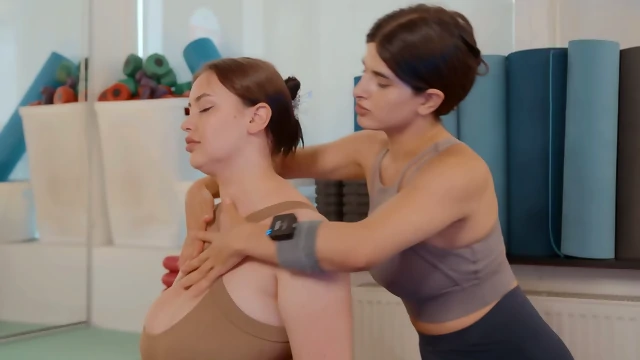 Sport Stretching & Massage Therapy by Sabina to Liza