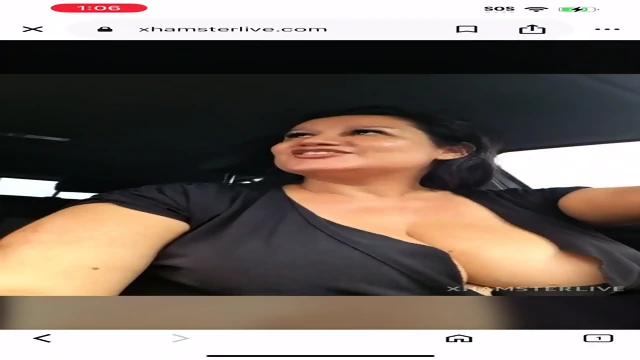 Show boobs to stranger live