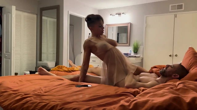 Black MILF Cums And Squirts During Overnight Affair Fuck Sessions