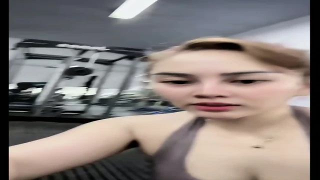 Tante cantik pulen GYM bikin ngaceng pengin ngentotin