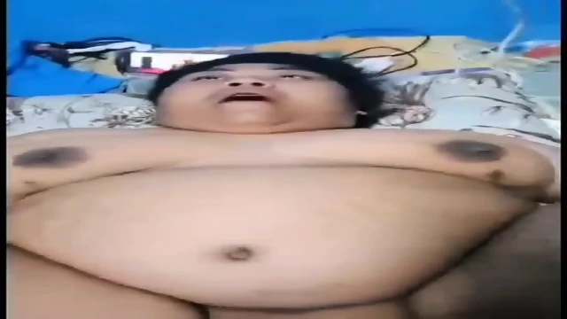 Fat central bitch_PNG kwap