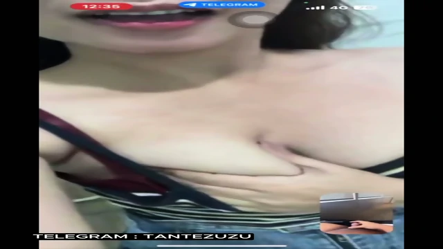 VCS Mama Danish Cakep Kenyot Terus Susun