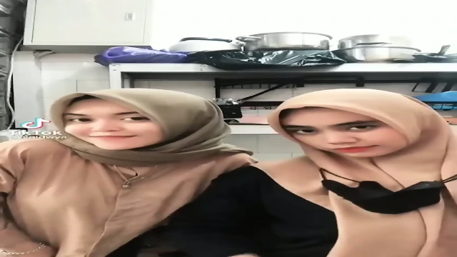goyang hot hijab cantik id tiktok @vnldywa