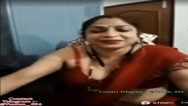 Horny Desi Mom Stripchat Show With Face 2