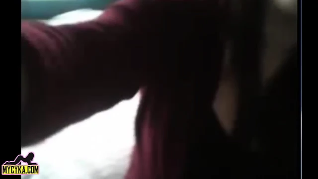 Camgirl Masturbating Gets Caught | Continue on