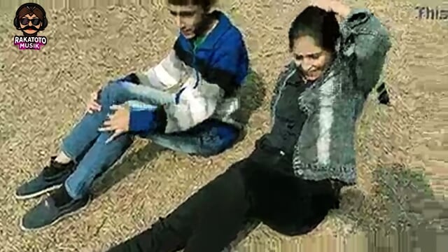 bermain cintaan dengan teman