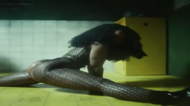 THICK EBONY SINGER 7