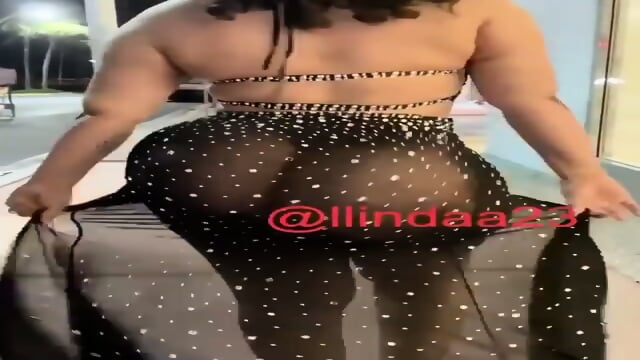 THICK HAWAIIAN MILF 1