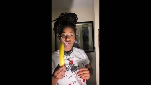 EBONY GIRL SHOWING HER DEEPTHROAT SKILLS 1