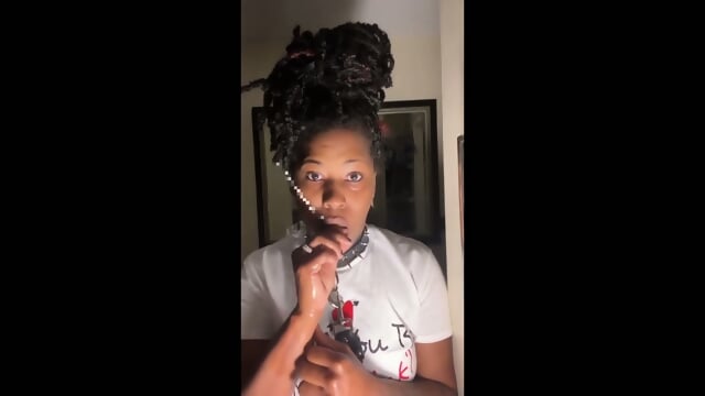 EBONY GIRL SHOWING HER DEEPTHROAT SKILLS 4