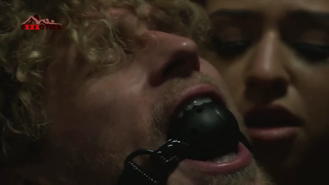 Sara Luvv Is A Dominatrix [Softcore]