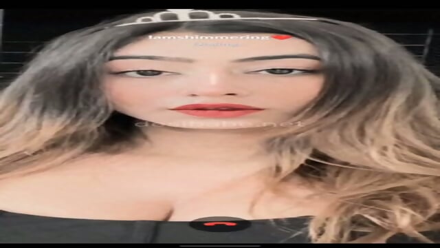 Famous Instagram Model Simran Kamra Showing Her Big Juicy Boobs And Pressing Them On Private Video Call With Her Boyfriend