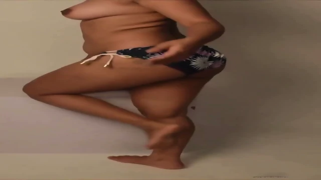 Insta Model Payel Mondal Fully Nude Stripping Down and Finger-Fucking Her Wet Pussy