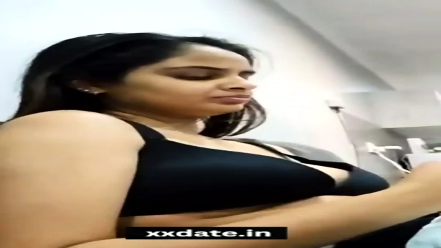 Ride On Dildo NRI Single Girl.