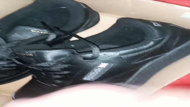 REEBOK CLUB C 85 CUMSHOT PART 1