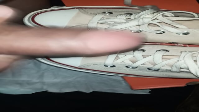 NEW CONVERSE 70S CUMSHOT