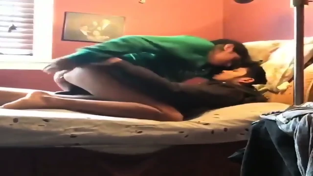 Girlfriend came to my house and I fuck her