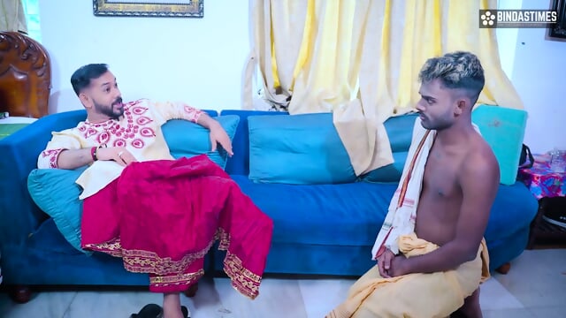 Tharki Jamindar Babu Ne Apne Naukar Ke Biwi Ke Sath Kia Kand Aur Khub Pela ( Hindi Audio )(2160p).mp4  Latvian