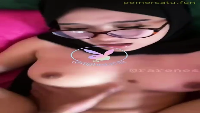 Mahasiswi abg hijab merah 18yo pasuruan full face 13