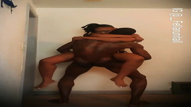 EBONY MILF BEDROOM QUICKIE 3