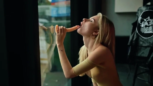 naked and masturbating in public resturant