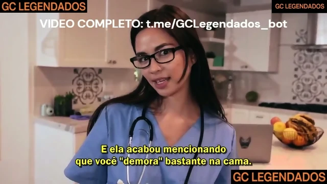 [PORNO LEGENDADO] FODEU A ENTEADA NERD