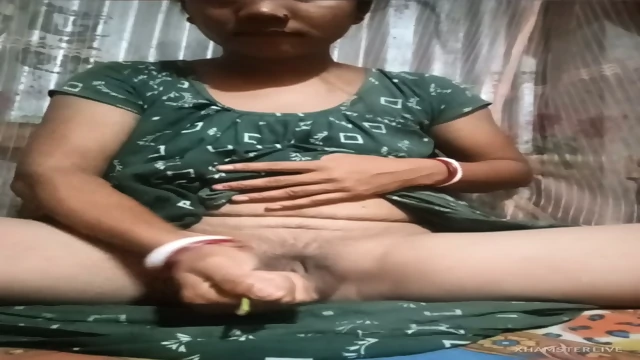 Desi bhabi mastrubation When her husband is Sleeping 😴