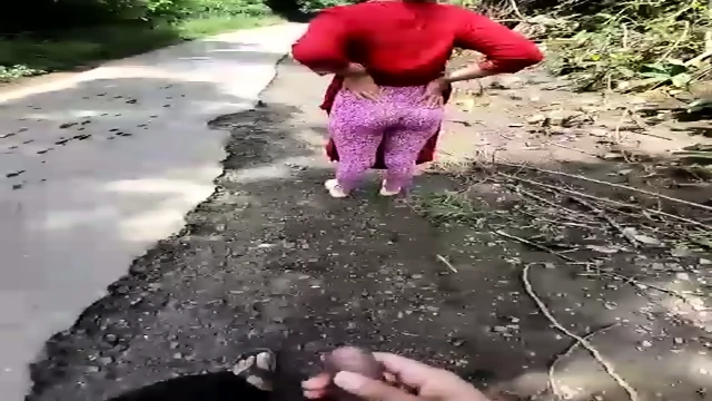 Stripchat girl Miss Malaika Public place Nude Show Masturbation