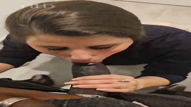 Hotwife come for a creampie