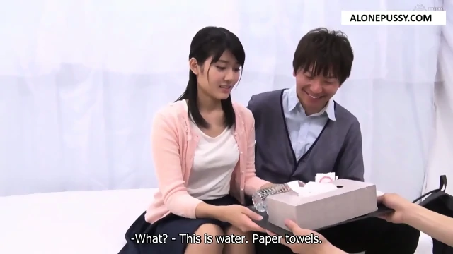 An Amateur College Girl And Her Boyfriend Who Have Been Abstaining From Sex For 30 Days Are Joining An AV Actor.part 1.