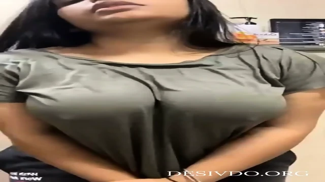 Desi chubby girl showing her boobs