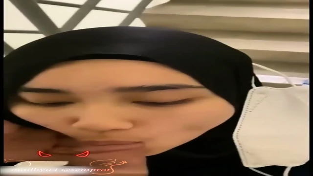 Hijab malay sepong kontol guru ditangga sekolah