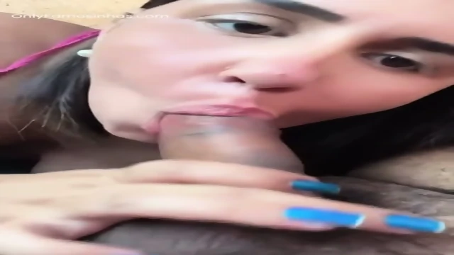 Jojozinha greedy little mouth sucking dick