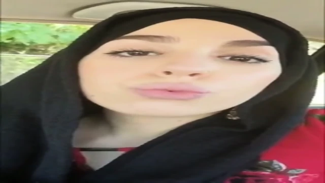 Busty Hijab Girl Blowjob