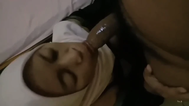 Hijab Nafsu Sepong Crot Mulut https://linktr.ee/bookingpsk