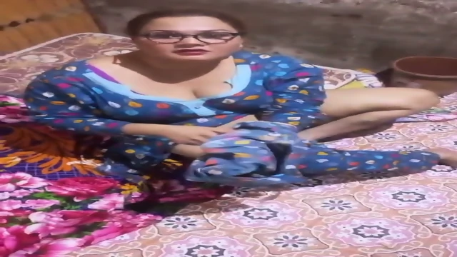 Affair With Paki MILF