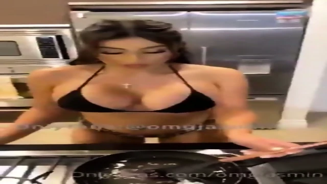 Jasmin getting clapped eventually getting pregnant