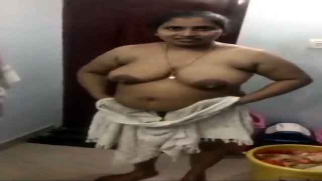 Tamil aunty nude pt1