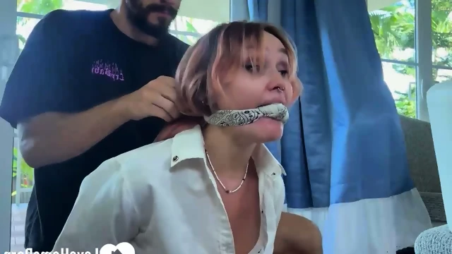 When My Sexy Neighbor Sneaks In, I Restrain Her and Take Control in the Bathtub