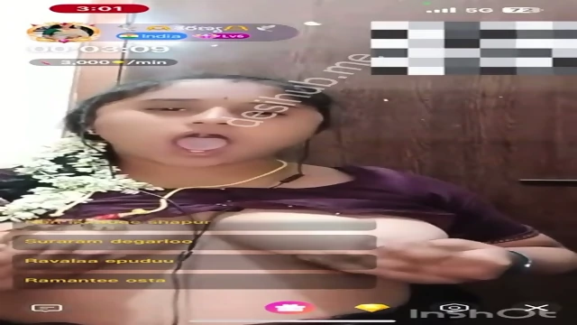Sexy Tamil Wife in Purple Blouse and Gajra Live Boob Flash
