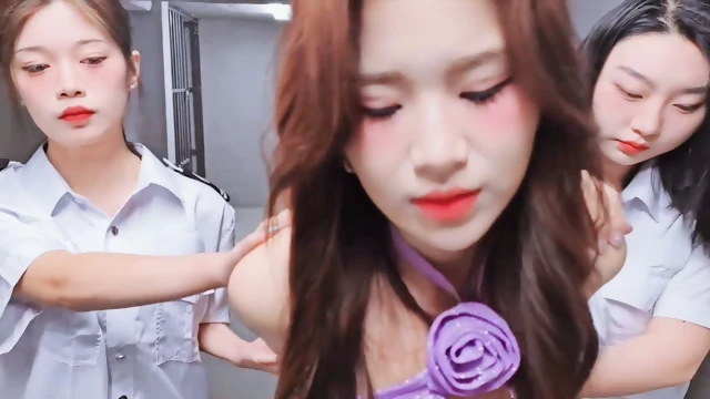 Chinese Shanked handcuffed