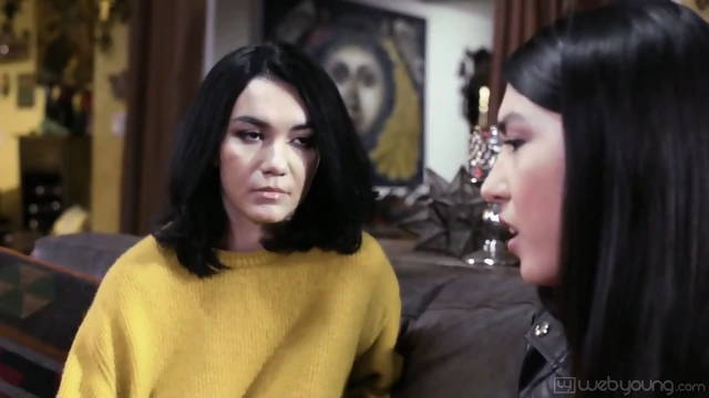 Sawyer Cassidy, Mina Moon - We Promised We Wouldnt