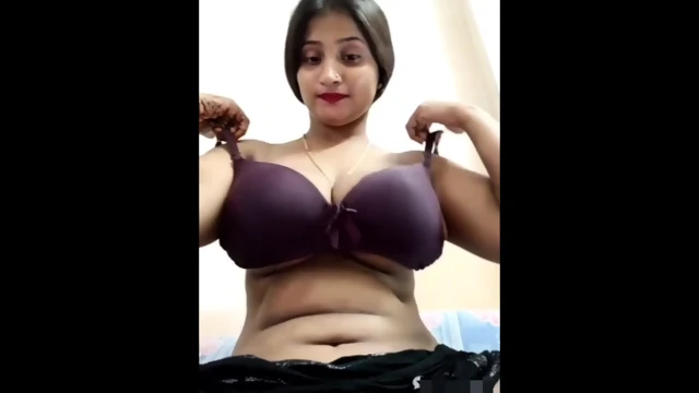 Hot desi girls show