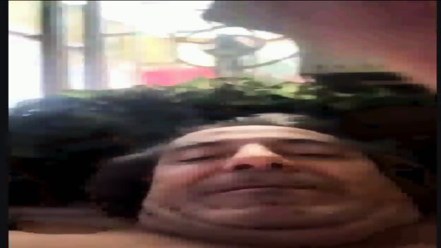 El seÃ±or Juan GarcÃ­a se masturba delante de la cÃ¡mara.