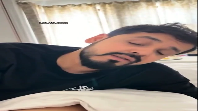 Sexy Gujarati BF GF Enjoy Steamy Sex In Hotel Room