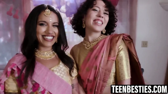 Bachelorette party with Satine Summers and others turn into fuck fest