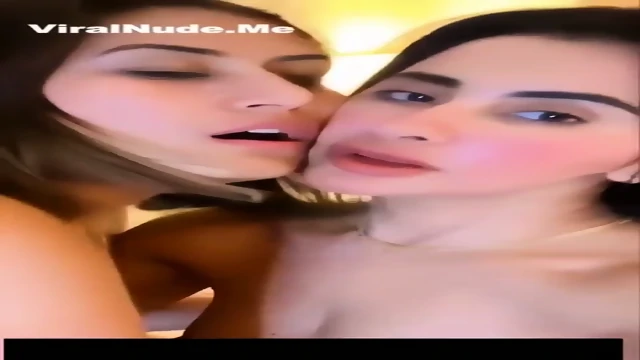 Meeti kalher Surleen Kaur Lasbian pussy lacking