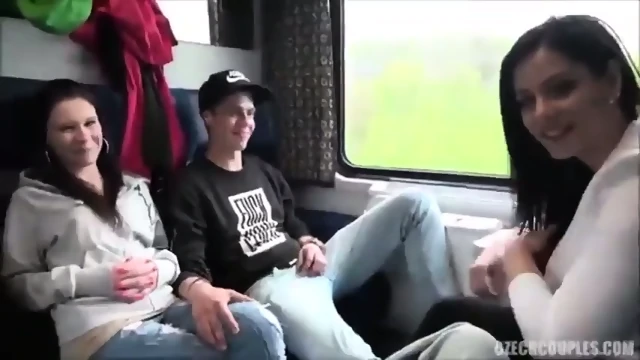 Troca de casais no trem - Legendado